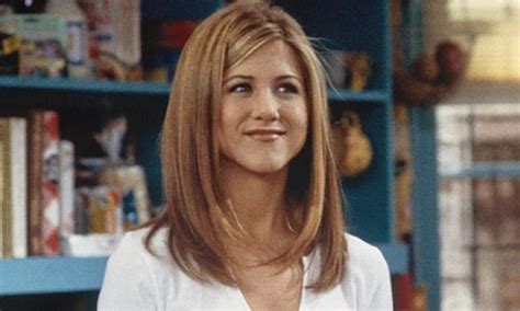 Jennifer Aniston Drives Fans Crazy By Appearing In The Friends Dress