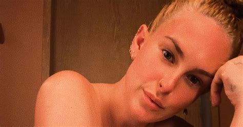 Bigger Breasts And Rounder Hips Rumer Willis Was Photographed Naked