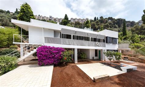 Once on the verge of ruin from neglect, architect eileen gray's villa e.1027 has been fully restored and is available for tours by appointment. Eileen Gray's Famed Cliffside Villa in the South of France Is Returned to Its Modernist Glory ...