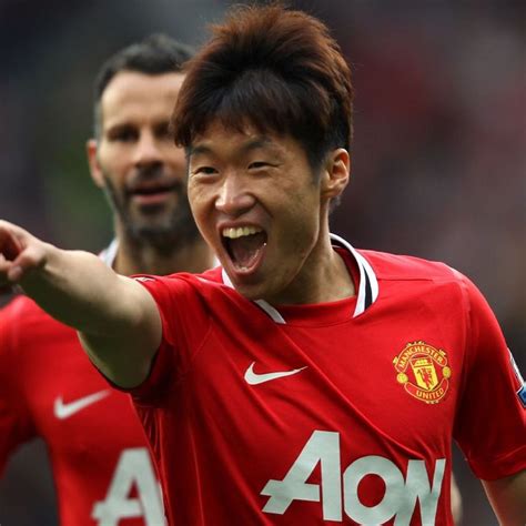 Park Ji Sung Returns To England To Play For Students Team Manchester