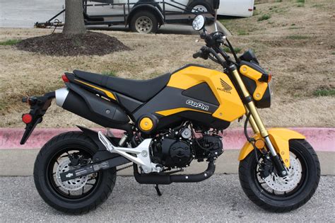 There's especially big news this year, because we've made some huge improvements to this little. Page 91992 ,New/Used 2015 Honda Grom 125, Honda Motorcycle ...