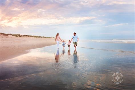 Offering premiere beach photography sessions at sunset or sunrise, and family photography beach sessions across hawaii. Virginia Beach Photographers - Sunset Family Mini Session ...