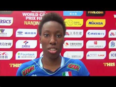 1998 doğumlu nijerya kokenli italyan pasor caprazi voleybolcu kisilik. #FIVBGrandPrixF6 Italia - Cina 3-1: Paola Egonu - YouTube