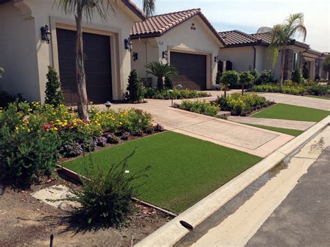 10 Southern California Front Yard Landscaping Ideas