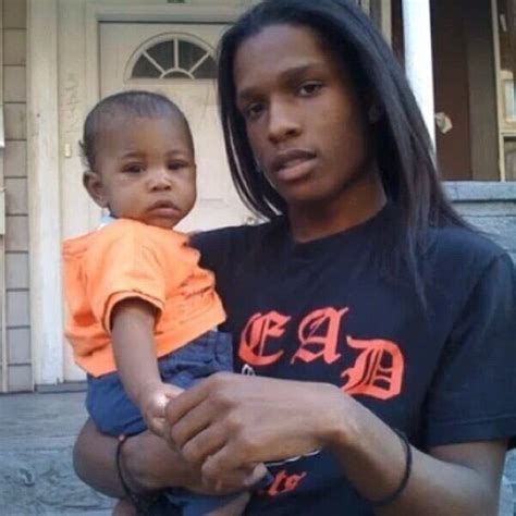 Rillaperry 🇺🇸 On Twitter Asap Rocky Is A Stay At Home Momi Mean Dad