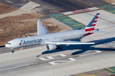 American Airlines Boeing 777 Diverts To Frankfurt With A Water Leak