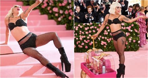 Lady Gaga Getting Fully Undressed On The Met Gala Red Carpet Is The Internet S New Favorite Meme