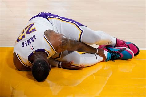 Lebron James Injury Lakers Star Hurt Inside And Out