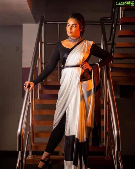 Hari Teja Instagram When A Girl Wears A Saree World Stops To Admire Her ️ ️ ️ ️ Lovely Outfit