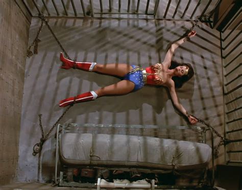 Wonder Woman Trapped In Chains Chains Lynda Carter Ww Wonder Woman Chained Up Hd Wallpaper