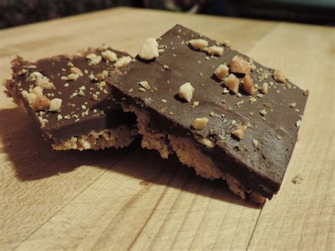I never really cared for eating peanut butter on its own or in sandwiches. T.V. Recipe Review...Trisha Yearwood's No-Bake Pretzle Peanut Butter Bars | Baking, Brownie ...