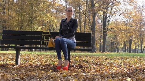 Ania Polish Autumn And A Lot Of Leaves Youtube