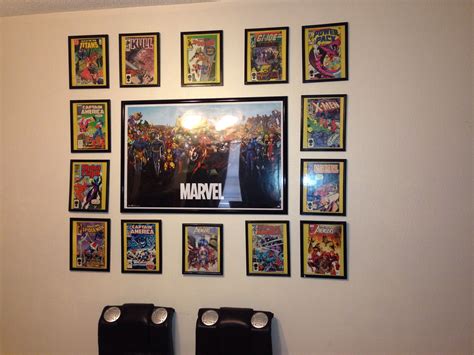 Just used the wall mount for. My idea for the geek room! My hubby collection of comic ...
