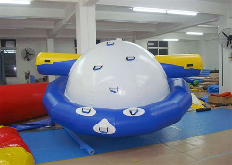 4 6 Person Water Inflatable Rotating Top Inflatable Water Gyro Planet Saturn