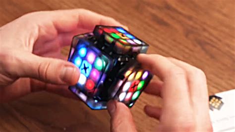 This Robotic Rubiks Cube Also Plays Music Youtube