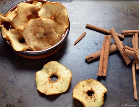 Homemade Oven Baked Apple Chips She Loves Biscotti