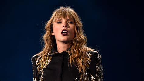 Taylor Swift Just Made A Rare Political Statement Glamour