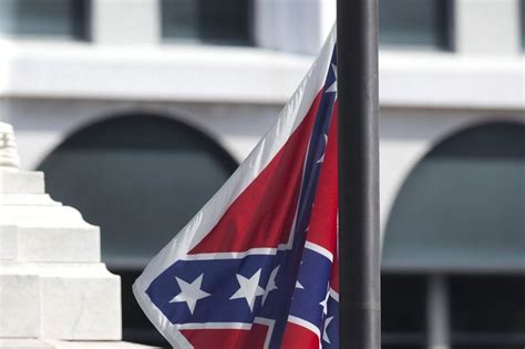 South Carolina Removes The Confederate Flag From State Capital Essence