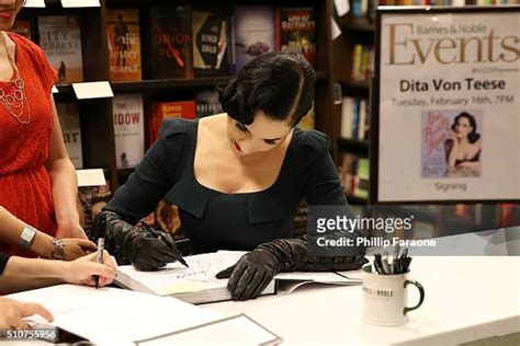 Dita Von Teese Book Signing For Your Beauty Mark The Ultimate Guide To