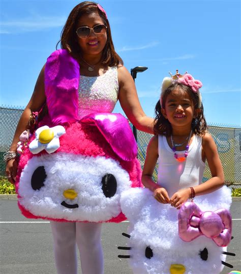 Mother Daughter Duos Went All Out Hello Kitty Festival Costumes 2015 Popsugar Tech Photo 2