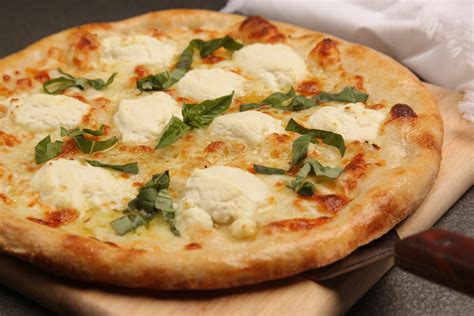 We did not find results for: Pizza Bianca Recipe — Dishmaps