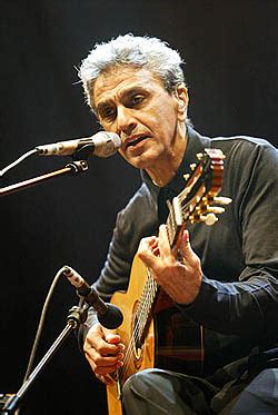 A caetano retail é uma das empresas do grupo salvador caetano. Caetano Veloso - Algo Sobre
