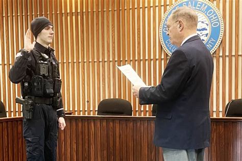New Salem Police Officers Take Oaths Of Office News Sports Jobs
