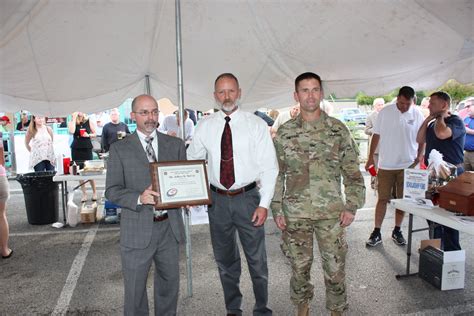 Peo Aviation Employees Earn Recognition Article The United States Army