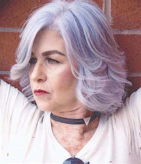 Coupe de cheveu femme coupe cheveux femme coiffures femmes 50 ans et plus 106 coiffures femmes 50 ans et coiffure 50 les femmes de 50 ans qui portent des lunettes cherchent toujours la. Idée Inspiration Cheveux : coiffure femme 60 ans 2020 ...