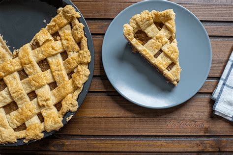 This apple pie recipe makes one pie for a seven inch pie plate. Homemade Apple Pie Recipe from Scratch - Step by Step Recipe