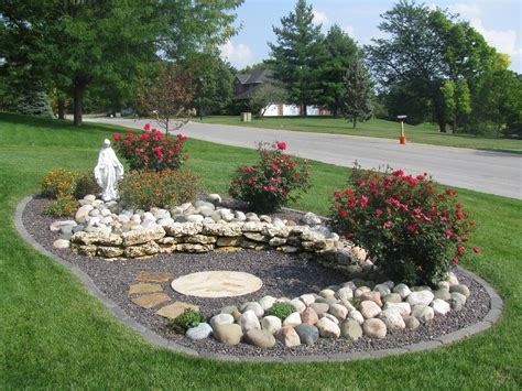 Create a memorial garden | Garden and Backyard | Pinterest