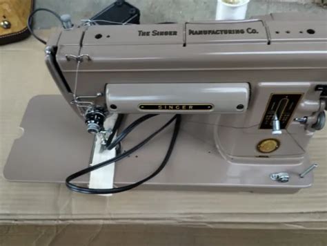 Vintage Singer A Sewing Machine With Foot Pedal And Case Working