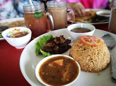 Seseorang dikatakan mengalami darah rendah jika memiliki tekanan darah di bawah 90/60 mmhg. Chahaya Hidupku: Nasi Daging Paling Sedap di Alor Setar, Kedah