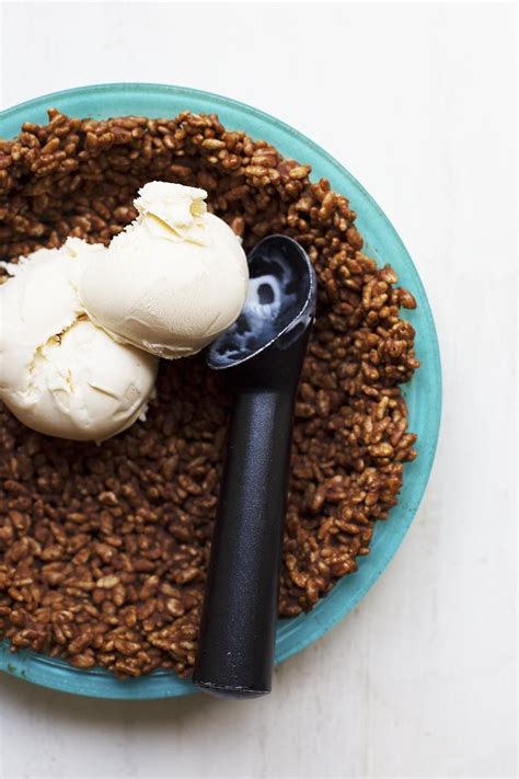 Just 5 ingredients and 5 minutes prep time! Peanut Butter Rice Krispie Ice Cream Pie | Recipe | Ice ...