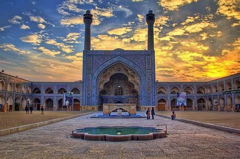 مسجد جامع - دانشنامه‌ی اسلامی