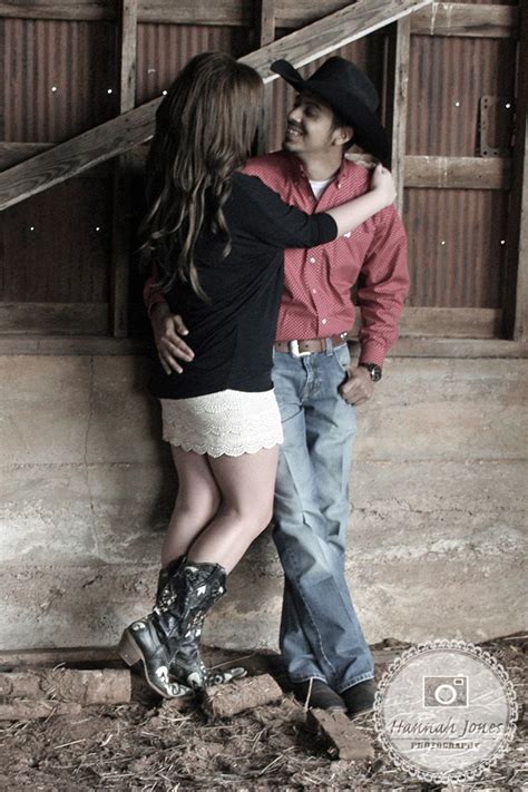 Country Barn Barn Engagement Couples Photo Couple Photos Photo
