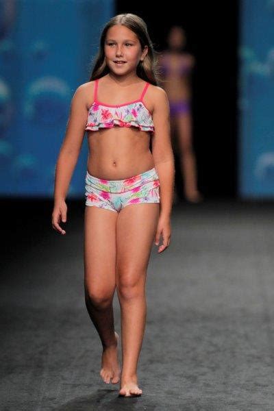Moda De Baie Infantilă La Swimwear Fashion Week Gran Canaria Primăvară. 