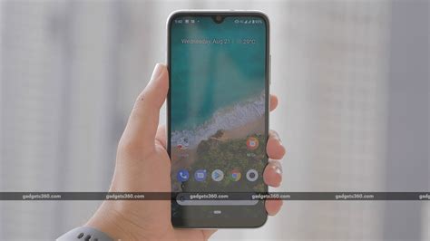 Mi A3 Android One Phone With Triple Rear Cameras In Display