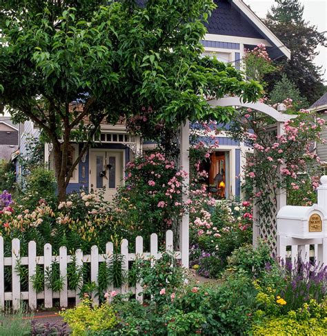 20 Gorgeous Arbor Ideas For An Enchanting Outdoor Space In 2020
