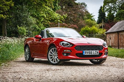 2017 Fiat 124 Spider 5 Things We Love About The Italian Mx 5