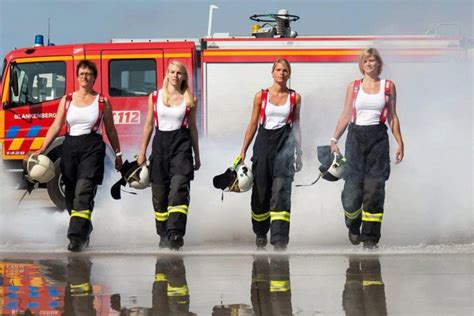 Girl Firefighter Female Firefighter Hot Firefighters