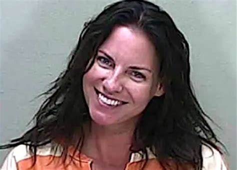 florida woman smiles wide for her mugshot after causing dui crash that killed a mom deadstate