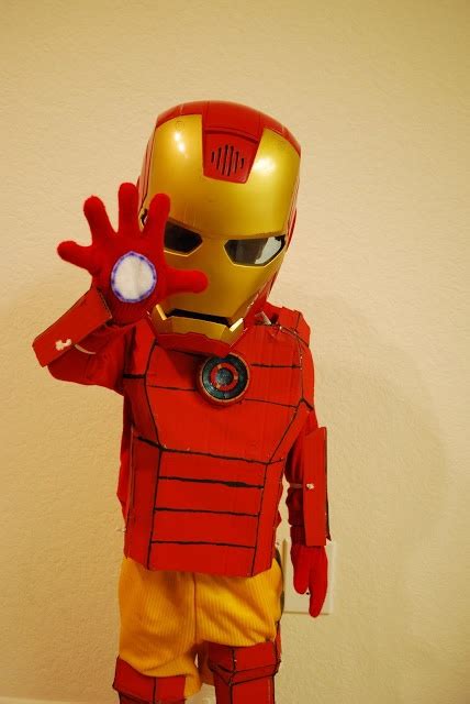 Iron man hand diy with cereal box (pdf template). How to make Iron Man hand blasters...SO EASY!!! | From my ...