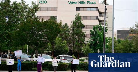 Us Nurses At For Profit Hospital Chain To Strike Over Cuts And Ppe