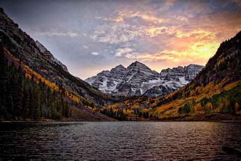 Explore The Fall Colors Of Ouray Today Twin Peaks