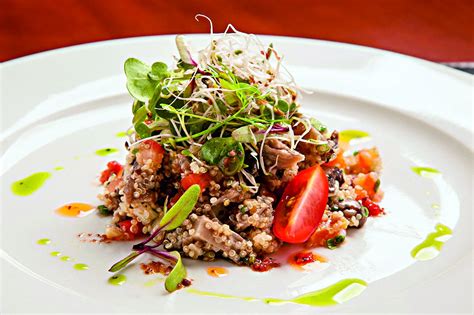 Salada De Quinoa Com Legumes
