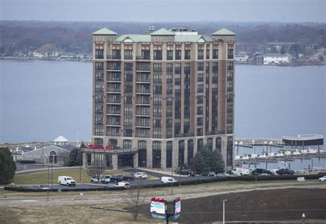 Brand Change At Muskegons Shoreline Inn Possible