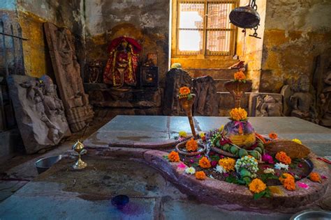 What Is A Lingam And How Does It Represent Shiva Ancient Origins