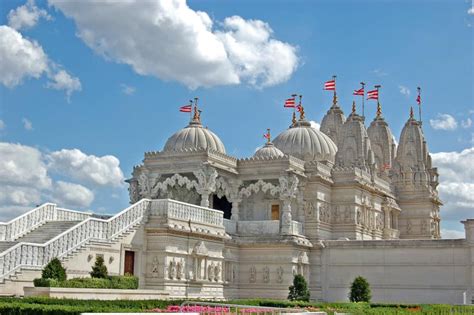 The Neasden Temple Inside The Beautiful Baps Shri Swaminarayan Mandir