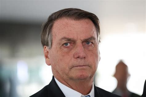He was elected president of brazil in 2018 and took office on january 1, 2019. Bolsonaro fará reunião com chefes dos poderes, mas pauta é ...